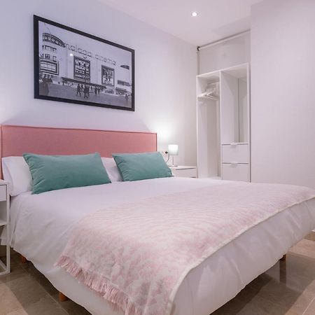 Apartamentos Miraflores Малага Екстер'єр фото