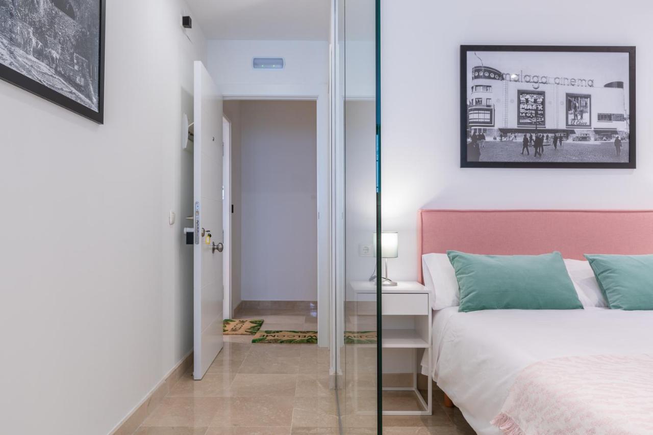 Apartamentos Miraflores Малага Екстер'єр фото