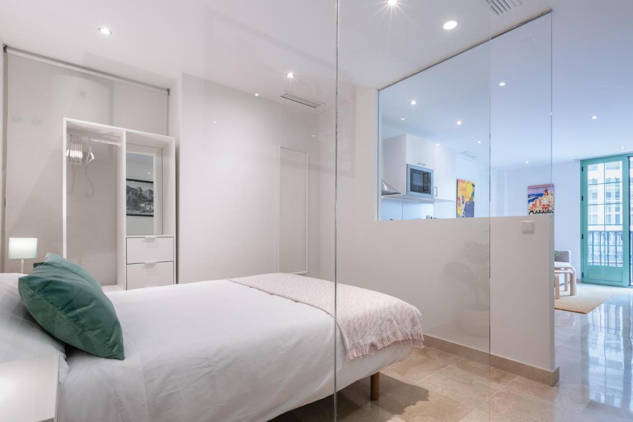 Apartamentos Miraflores Малага Екстер'єр фото
