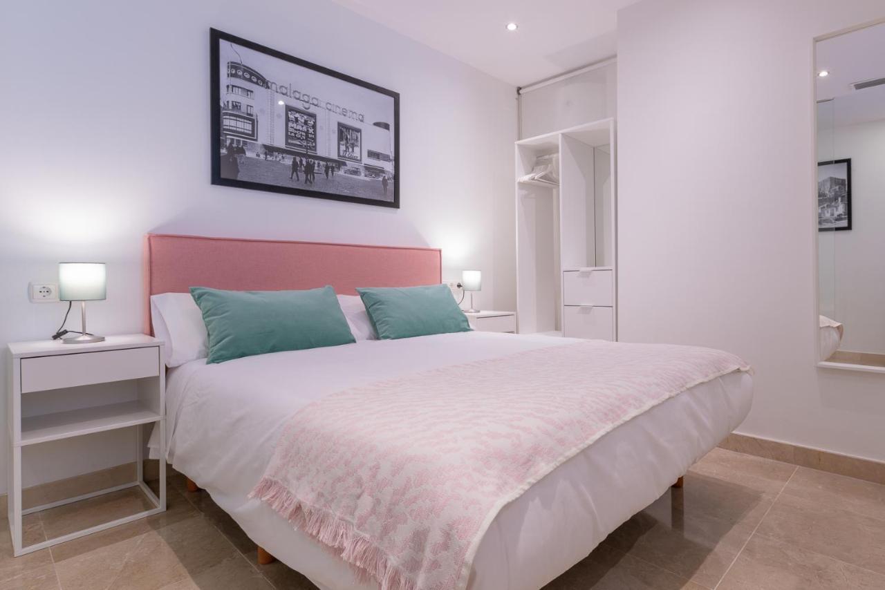 Apartamentos Miraflores Малага Екстер'єр фото